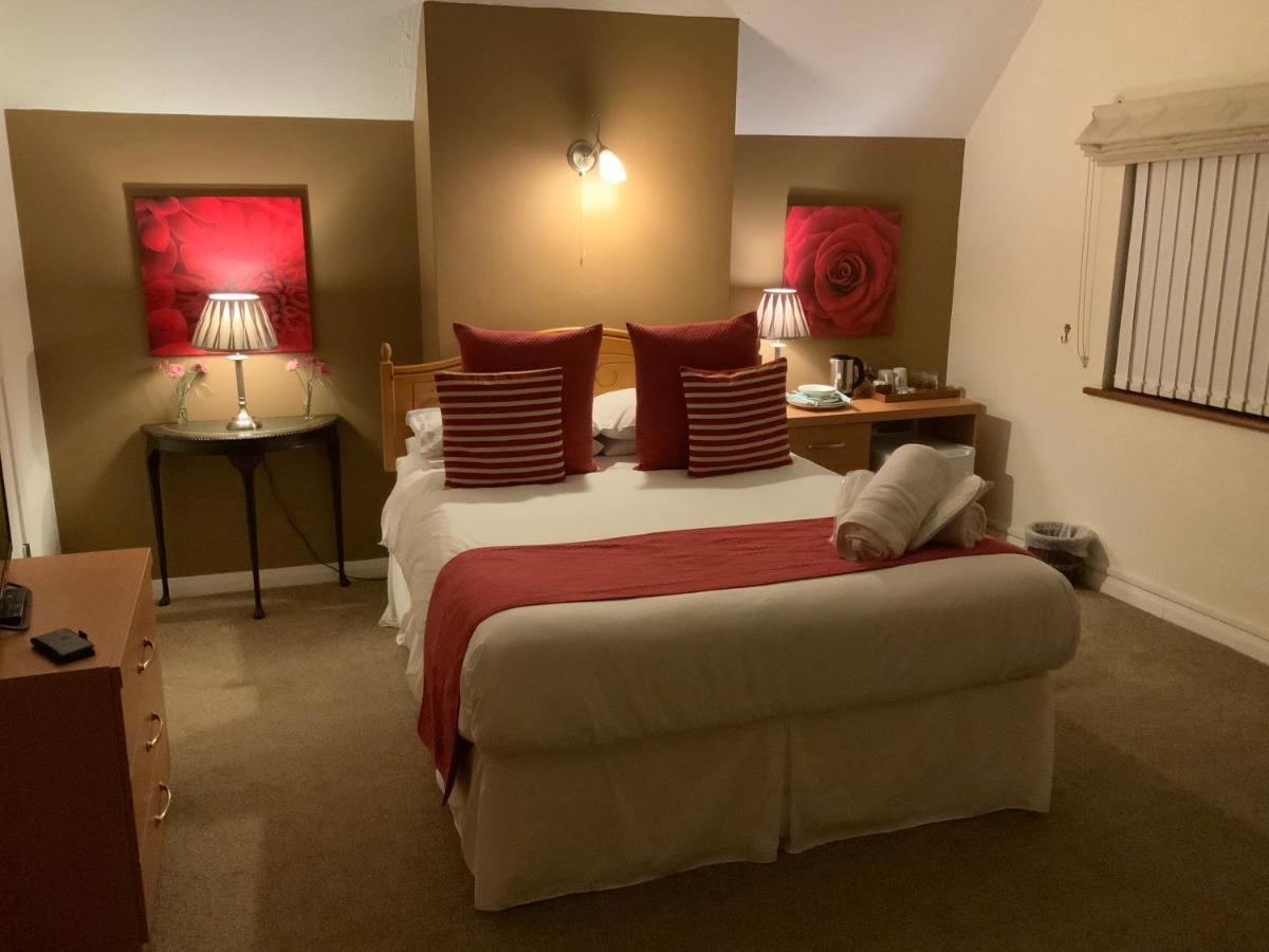 The Bridge Guest House Coltishall Exteriör bild